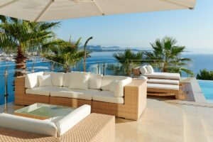 The Definitive Guide to Ibiza's Parties: Navigating the Peak and End of Summer Closings 3 casa mimi 16122022 124731916 1