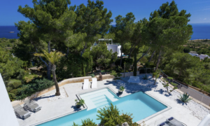 Spain's Best-Kept Corporate Secret: How Privadia Helps Travel Partners Win the MICE and Events Market 1 Casa El Dorada e1792573674698